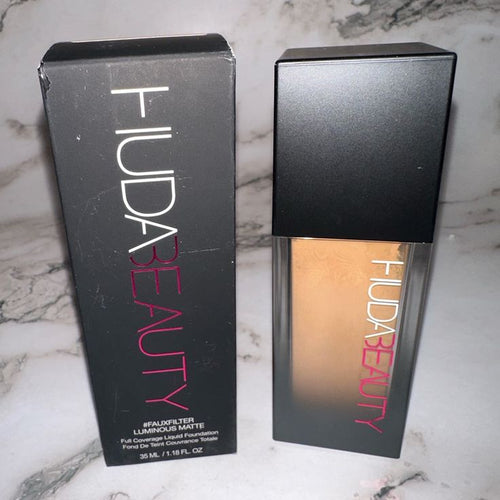 Huda Beauty Makeup Foundationc Waterproof, Super Long Wear 24hr